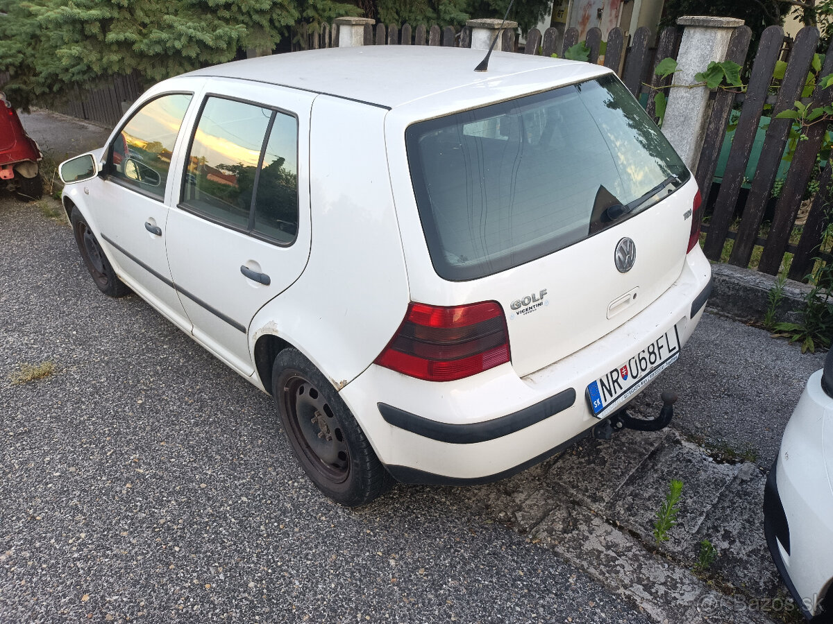 Golf IV