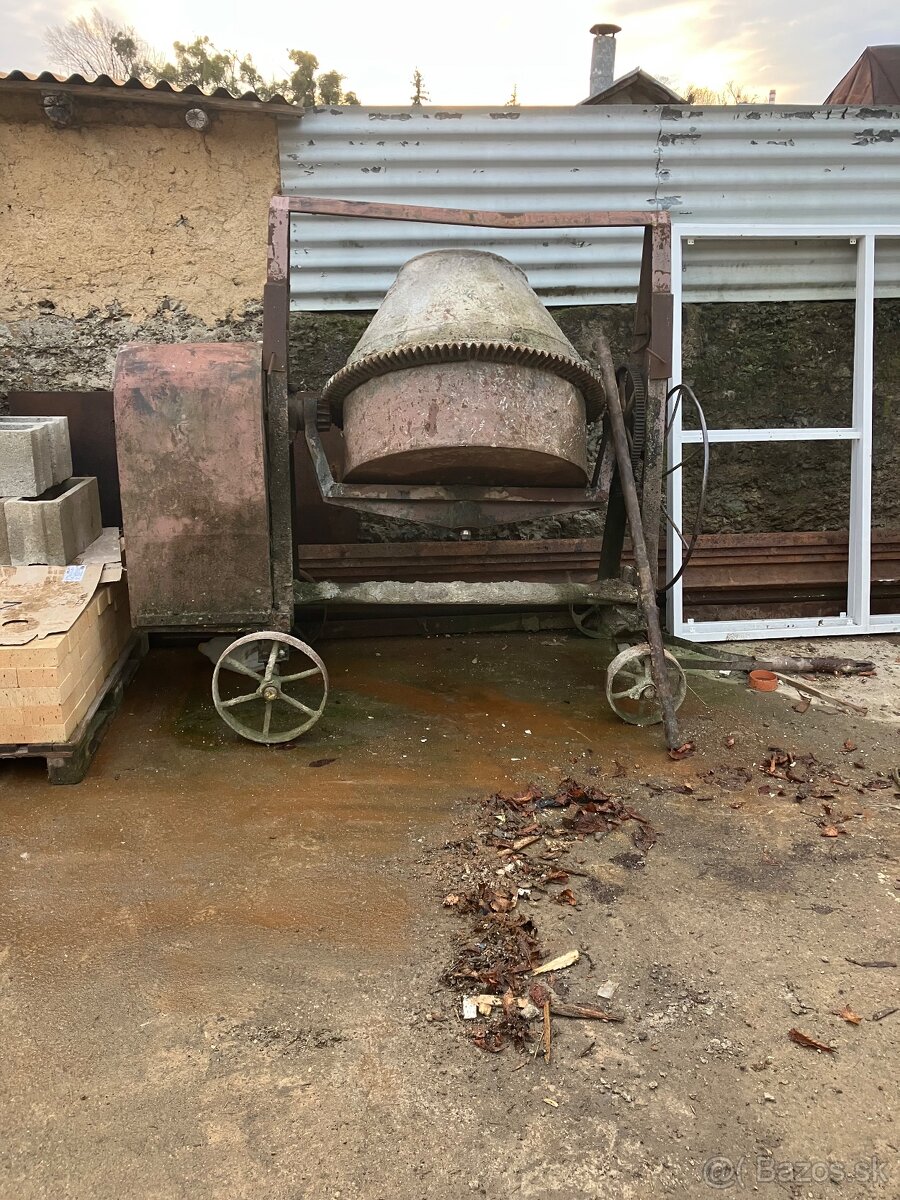 Stavebná miešačka 250l