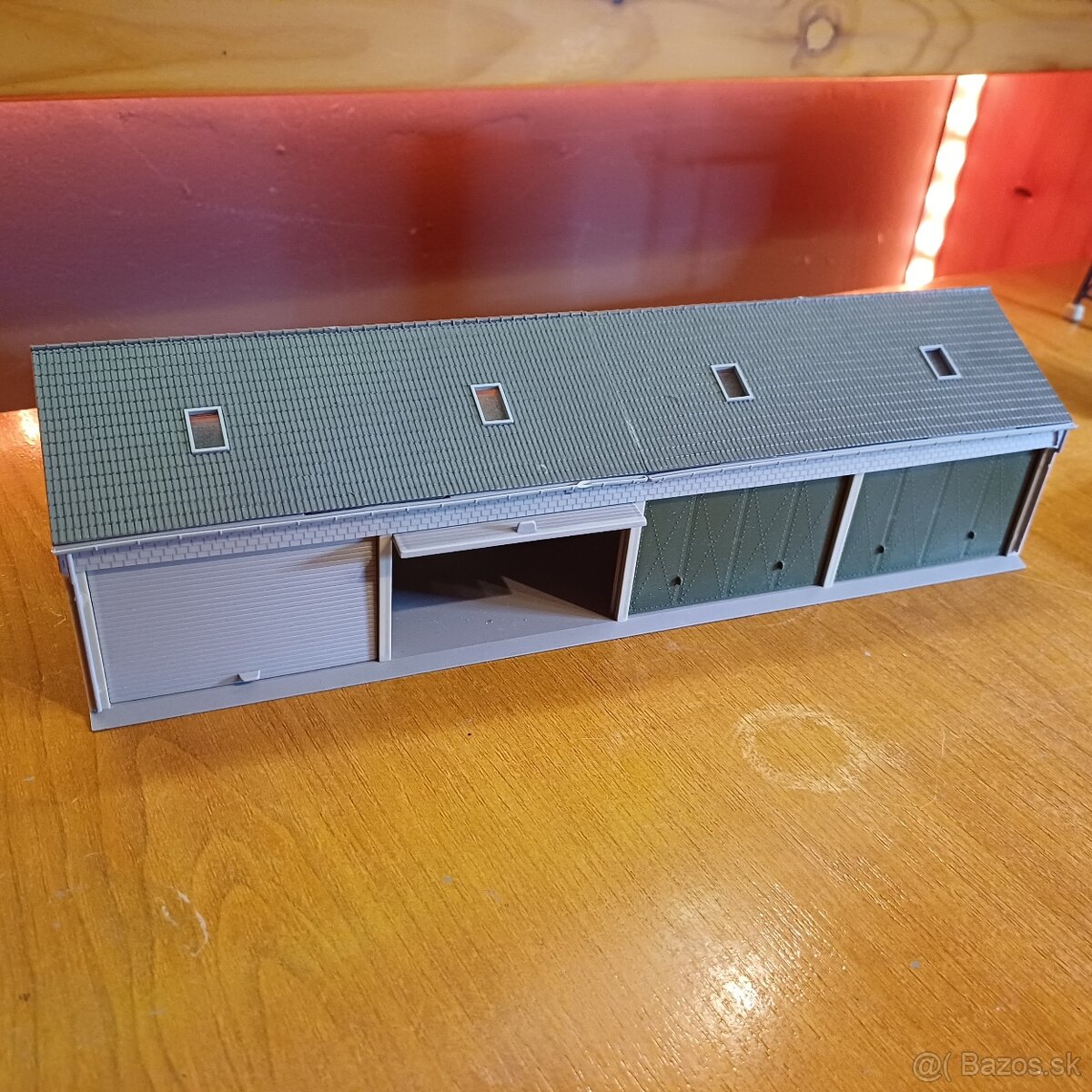 modelova zeleznica HO Garaze