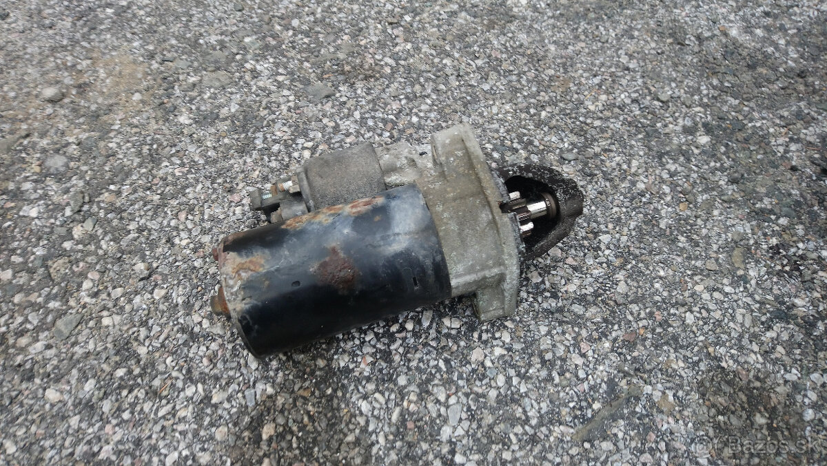 Bmw E39 528i sedan, rv 96 - DÍLY