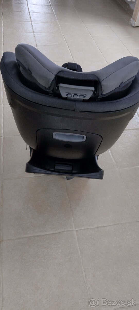 Predam detsku autosedacku Britax Römer