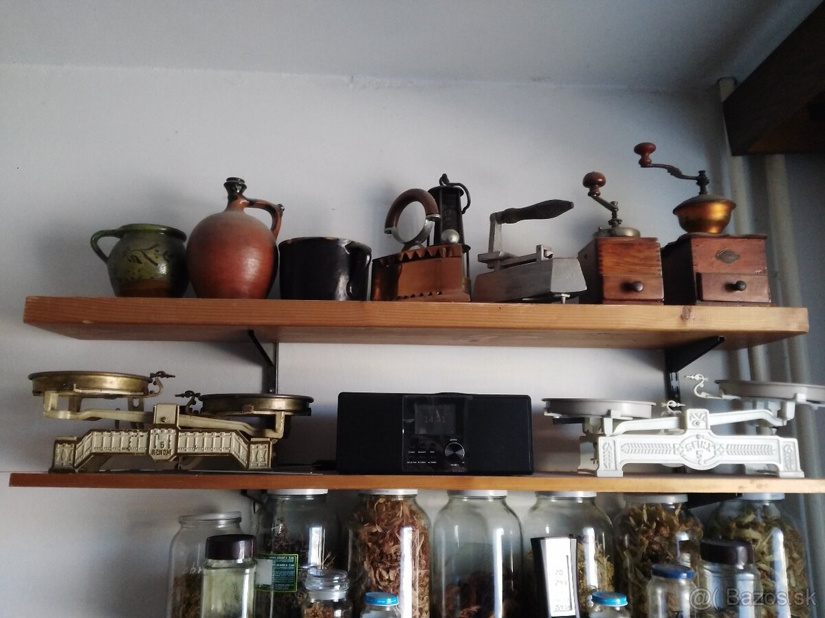 Predam stare mlynčeky,vahy,žehličky