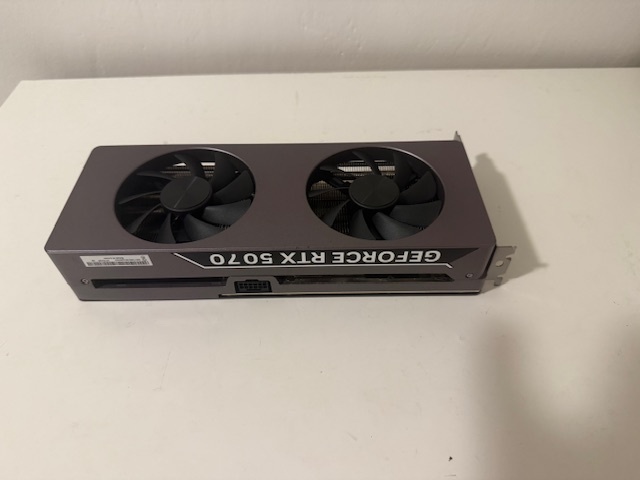 Lenovo NVIDIA GEFORCE RTX 5070