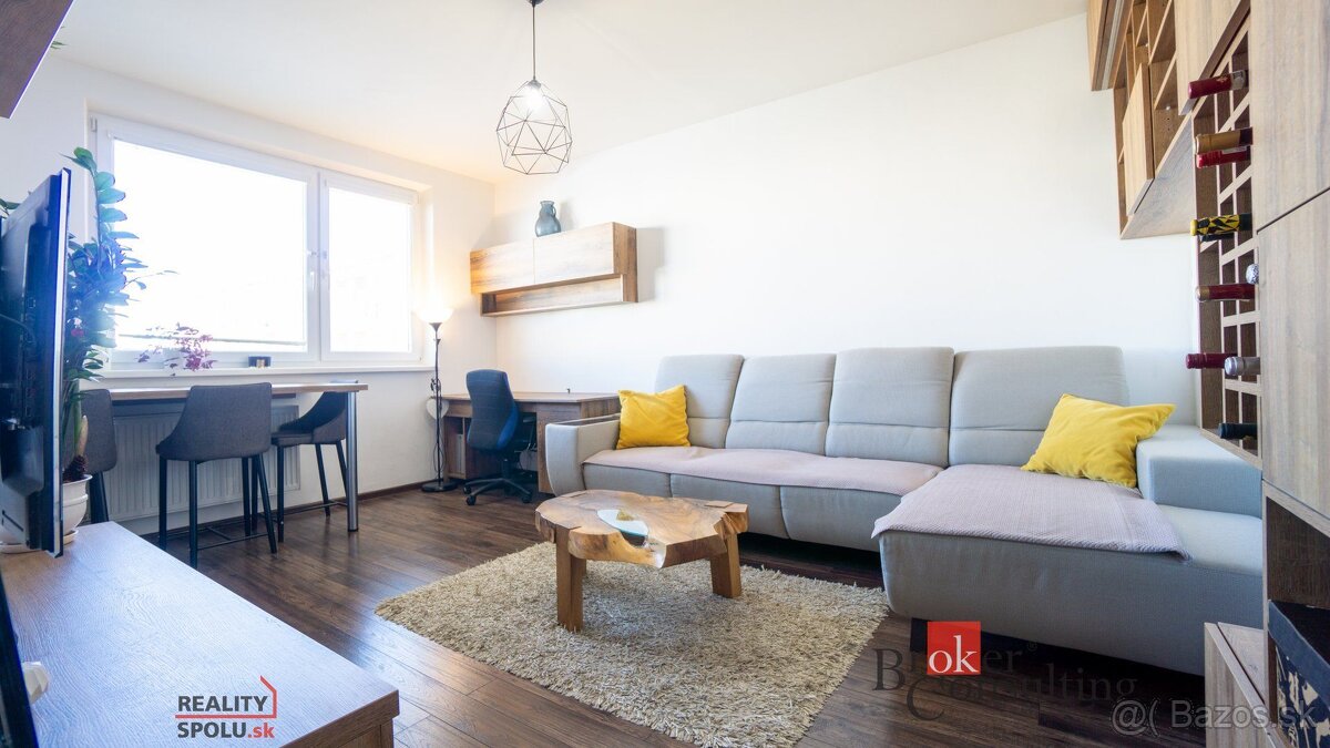 Rezervovaný, moderný 3-izbový byt s balkónom v meste Poprad