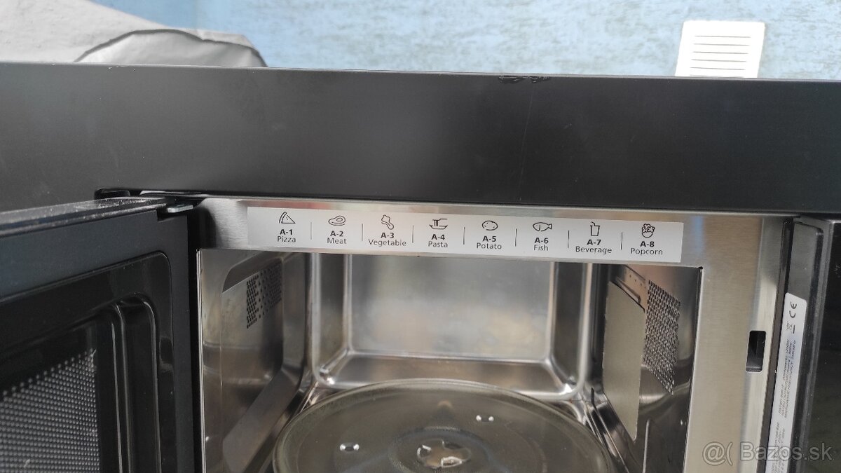 Vstavaná mikrovlná rura