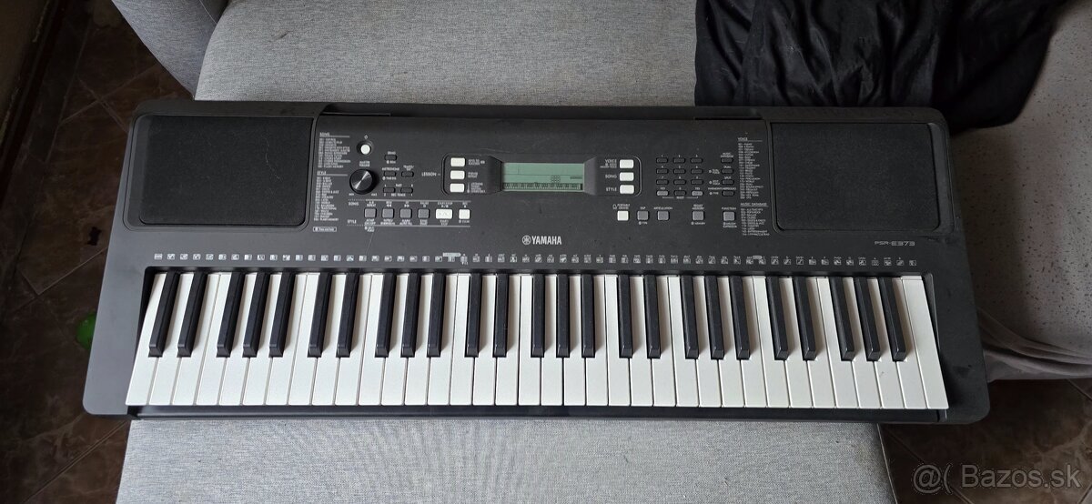 Keyboard yamaha psr-e373