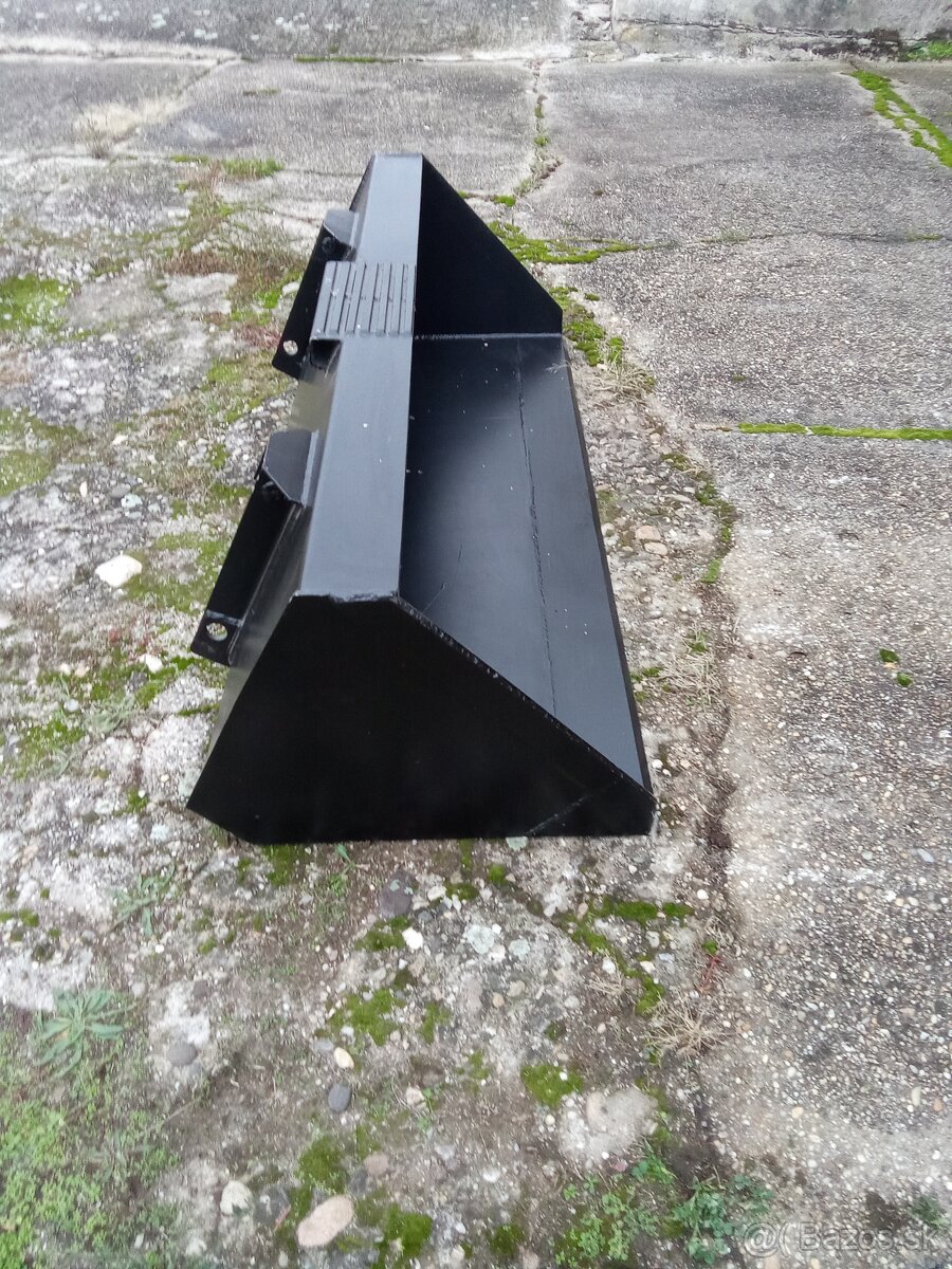 UNC 060,061 LOCUST základná lopata