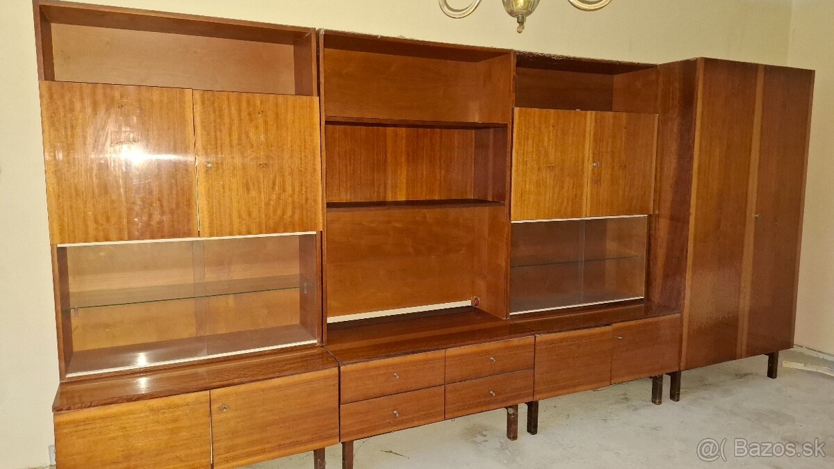 Obyvacia stena - darujem