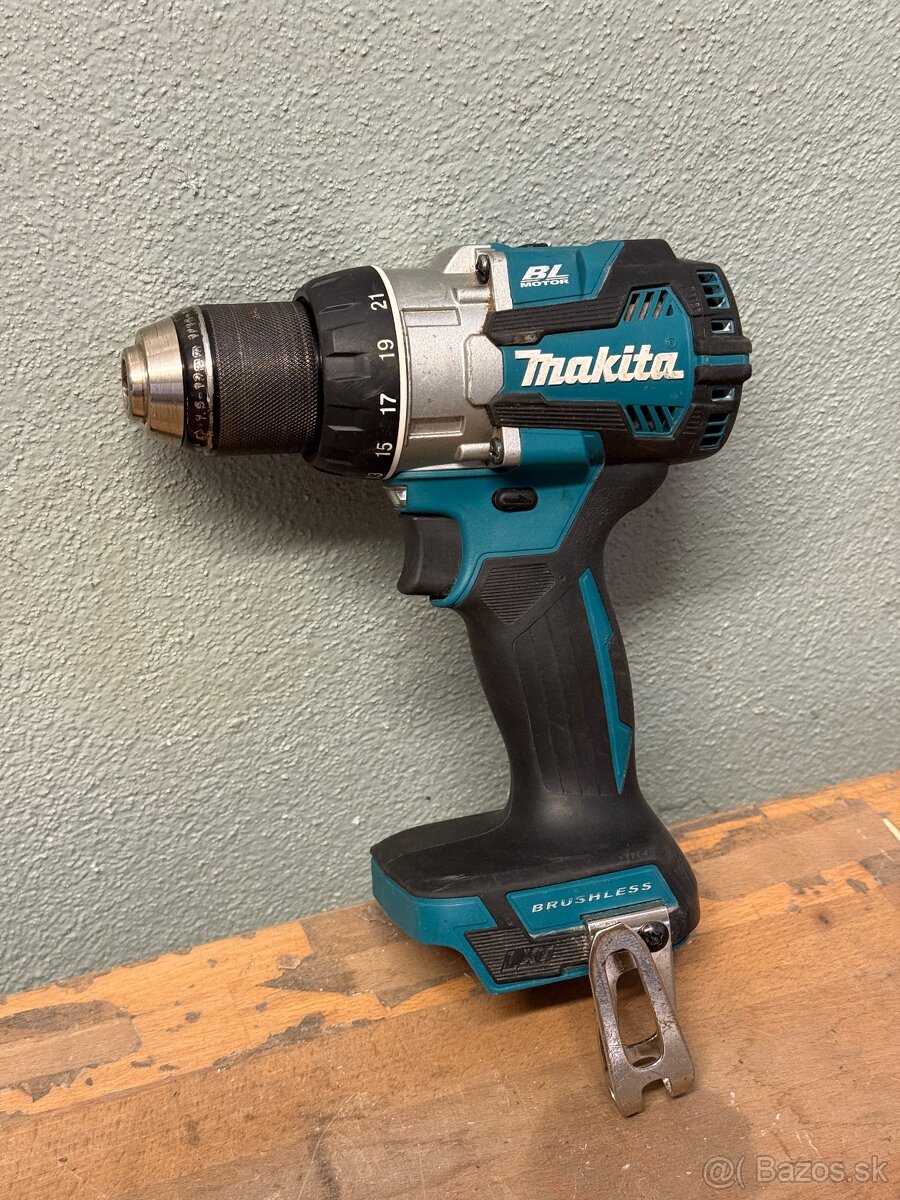 AKU vrtaci skrutkovač Makita