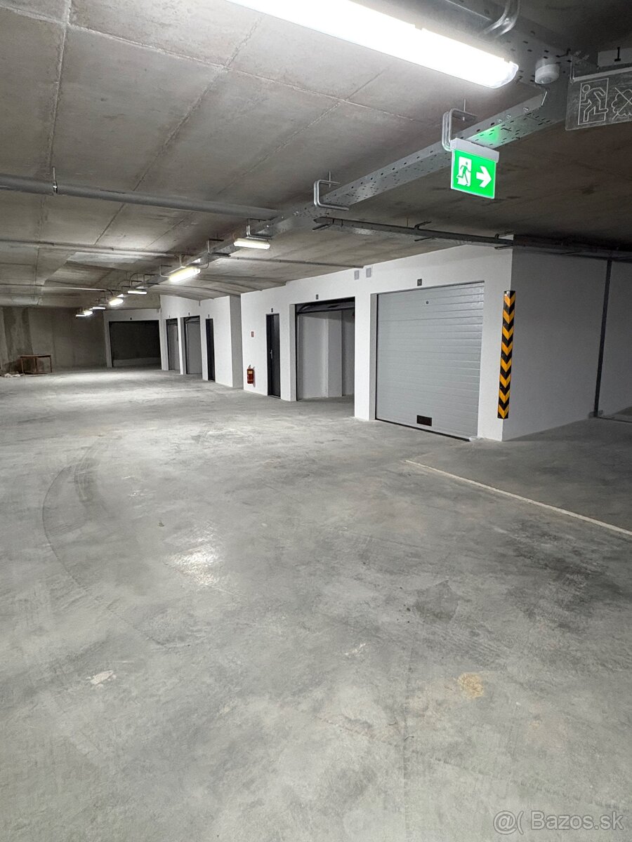 Prenájom GARÁŽ Greenside V. SNP-Zvončeková