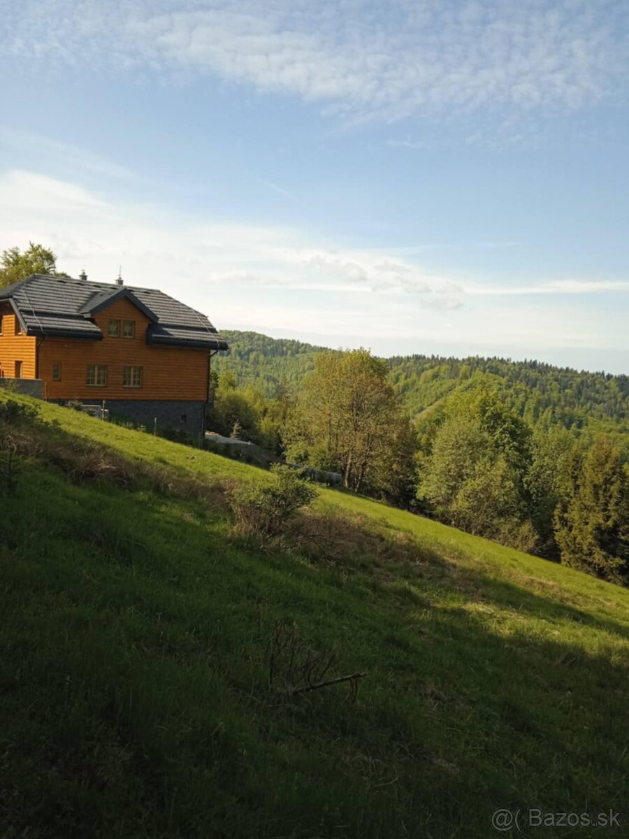 pozemok Oščadnica aj na stavbu chaty