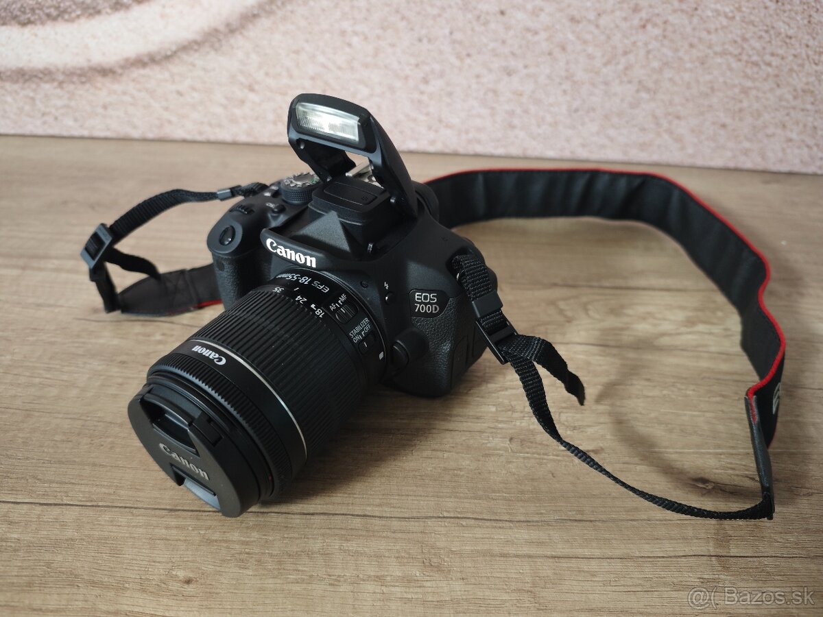Fotoaparát Canon EOS 700D