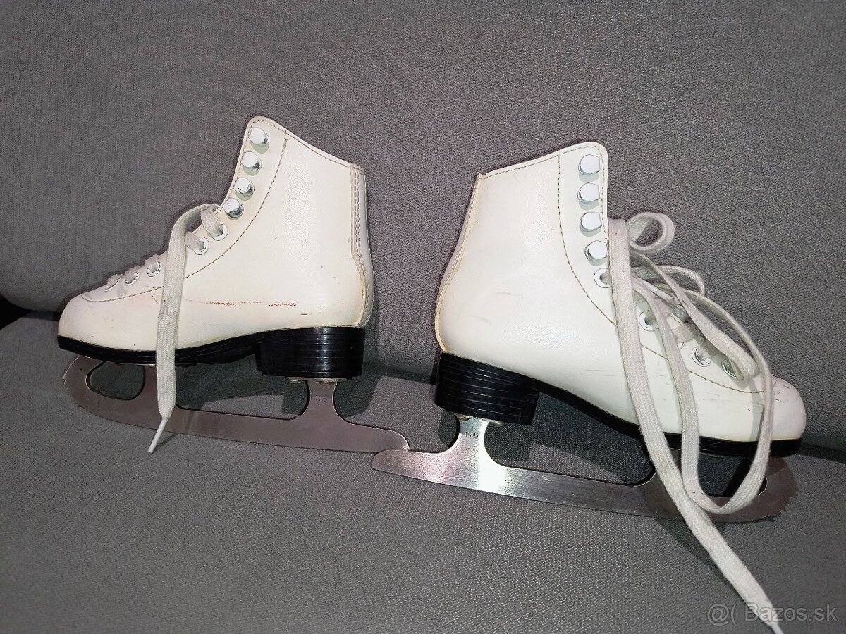 Predám detské korčule veľkosť 28