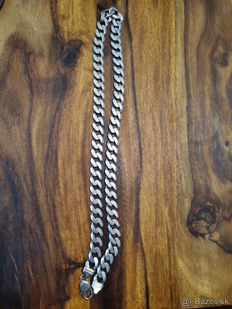 Strieborná retiazka