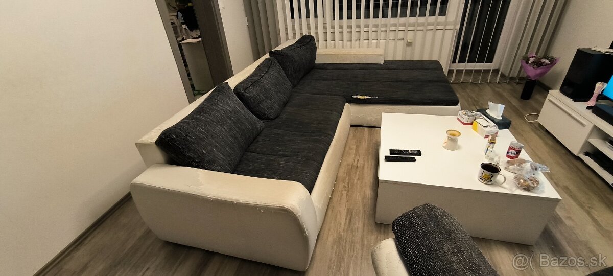 Rohová sedačka + leňoška