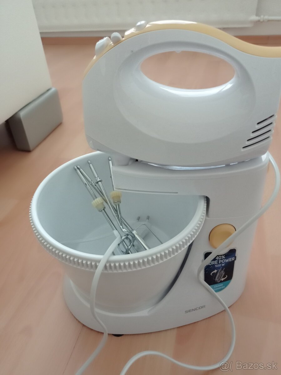 Sencor SHM 5330 ručny šlahač s misou