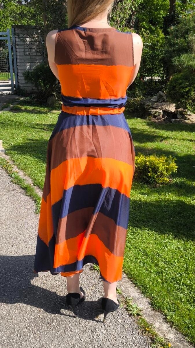 Spoločenské šaty