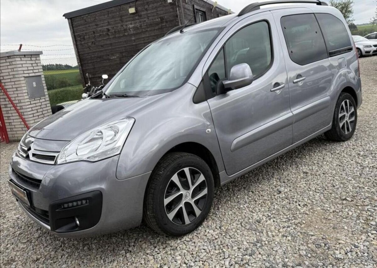 Citroën Berlingo 1,6 NOVÉ V ČR, SERVISKA benzín manuál 88 kw