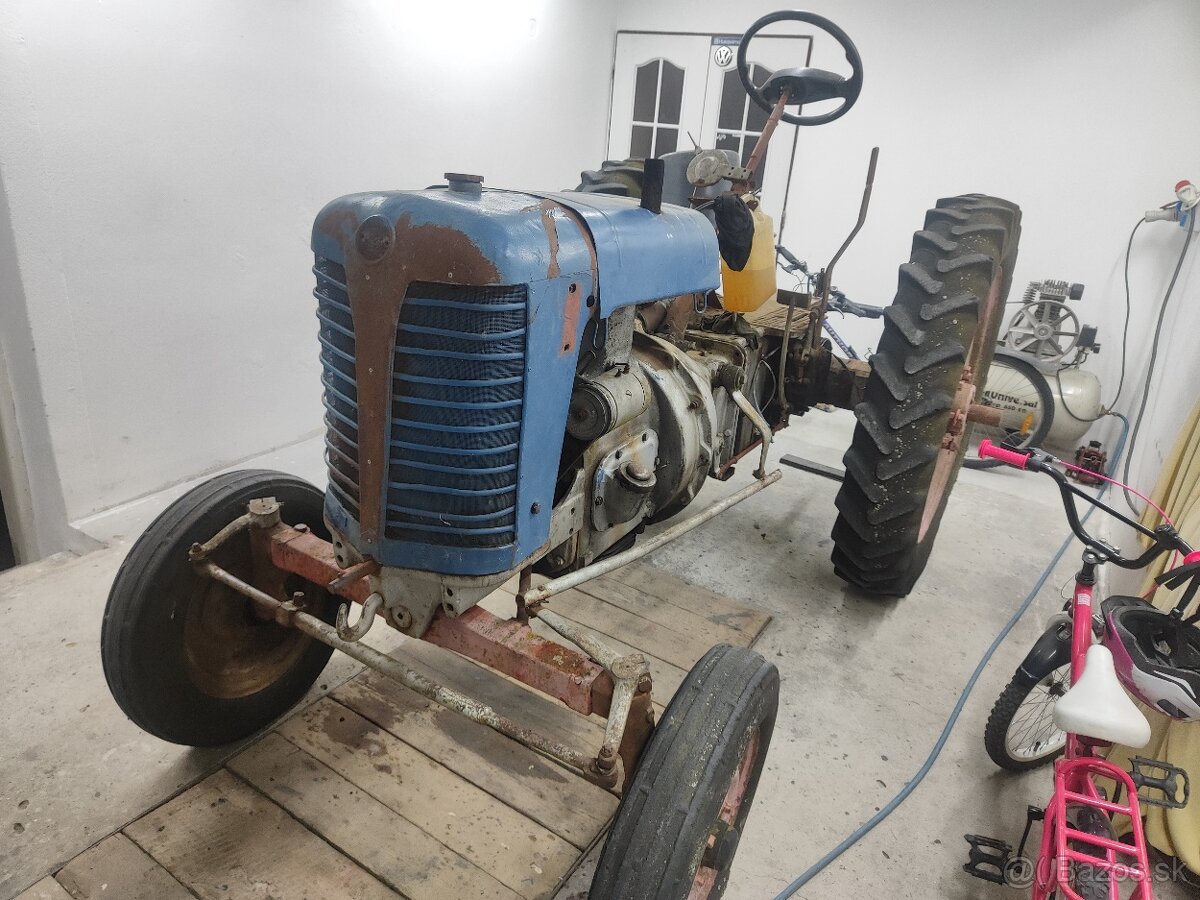 Zetor 25k