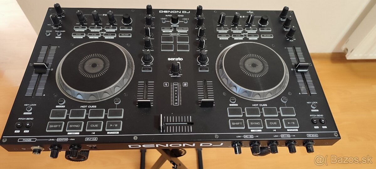 Denon MC4000 DJ konzola