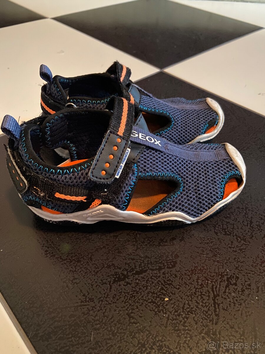 Geox sandale 27