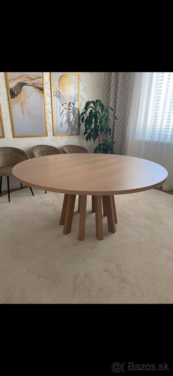 Okrúhly jedálenský stôl SPUTNIK 160cm