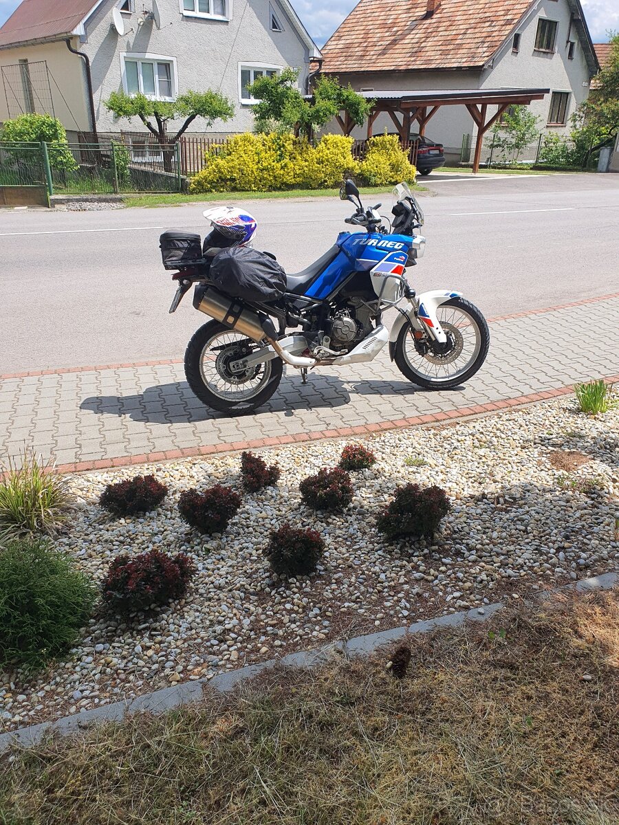 Aprilia Tuareg 660