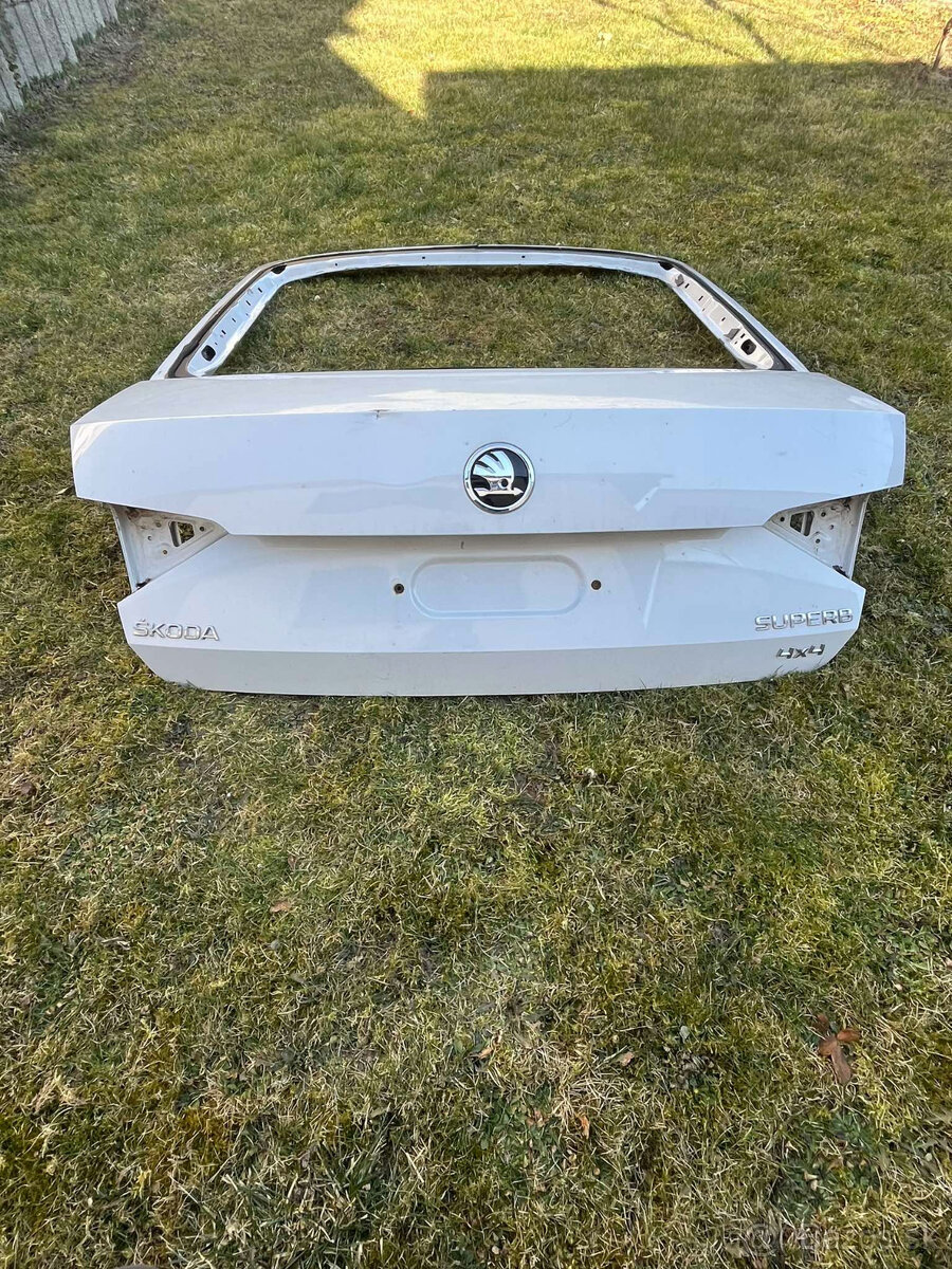 SKODA SUPERB 5 DVERE