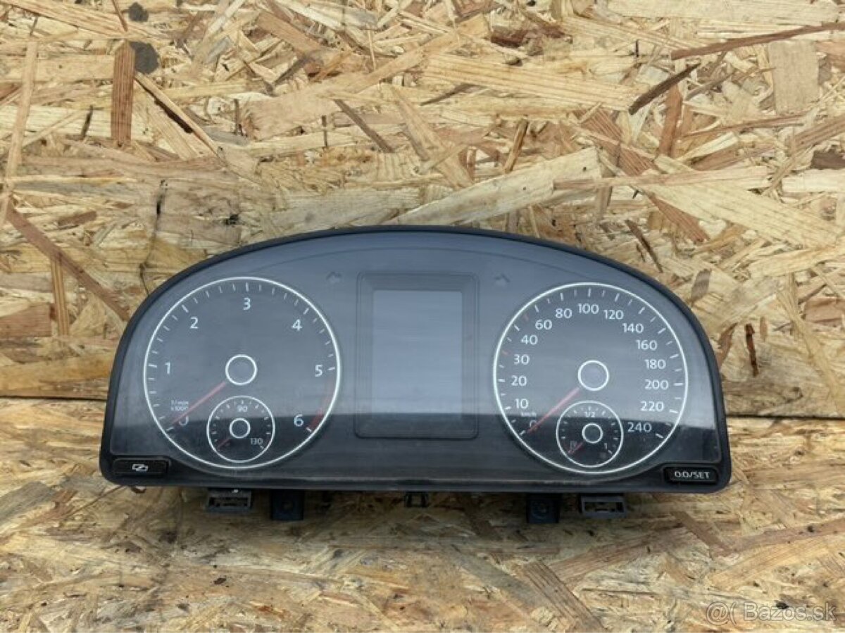 Budíky Volkswagen Touran 3 1.6TDi