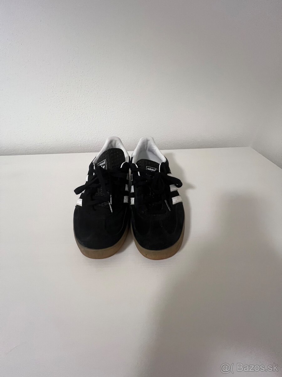 Adidas gazelle indoor cierne 39,5