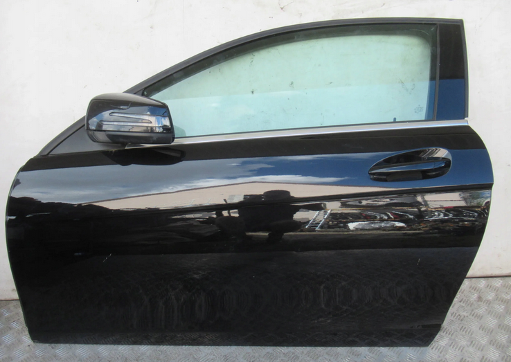 Mercedes C klassa W204 2007- ľavé predné dvere Coupe