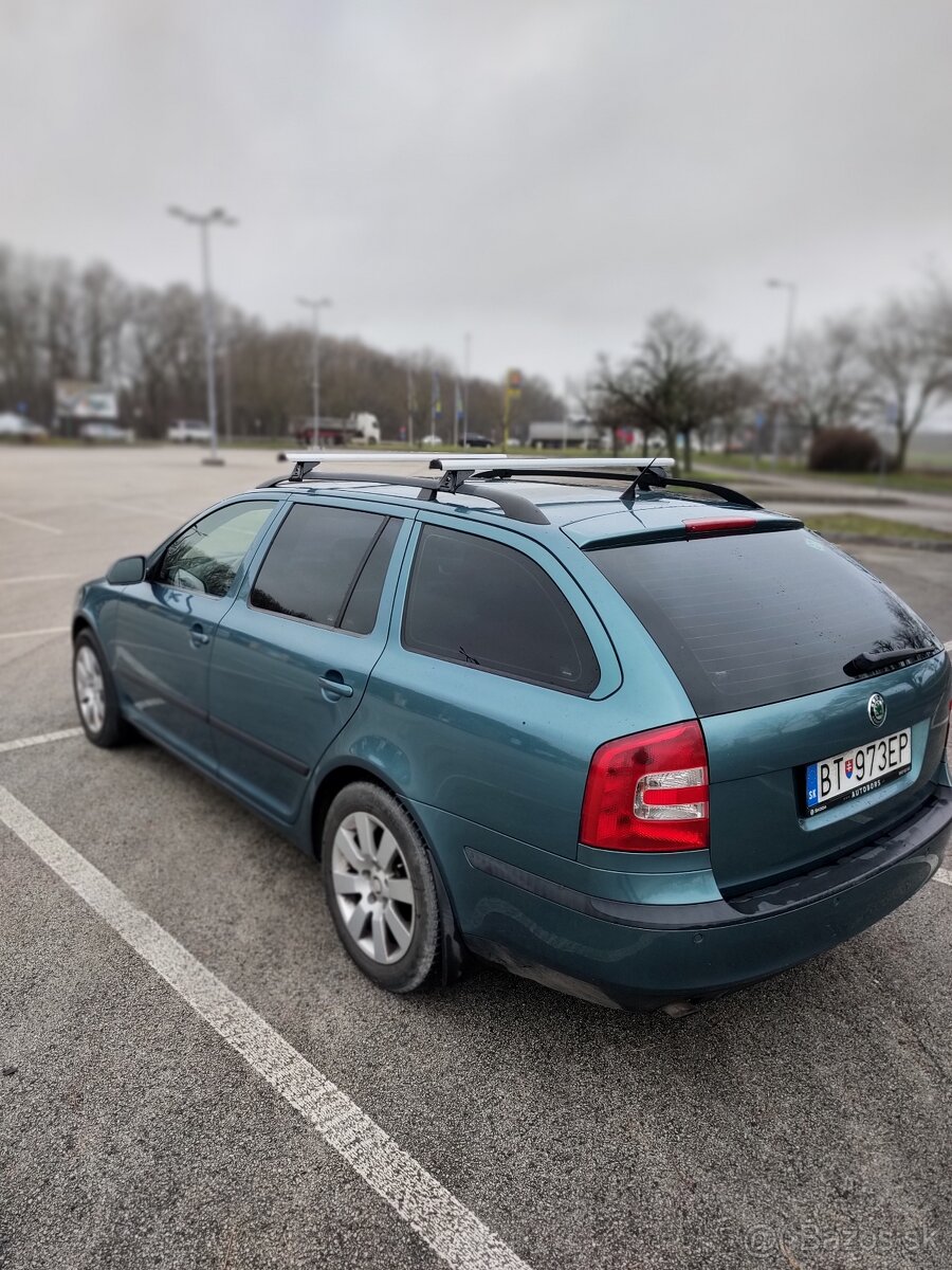 Škoda Octavia benzin+log
