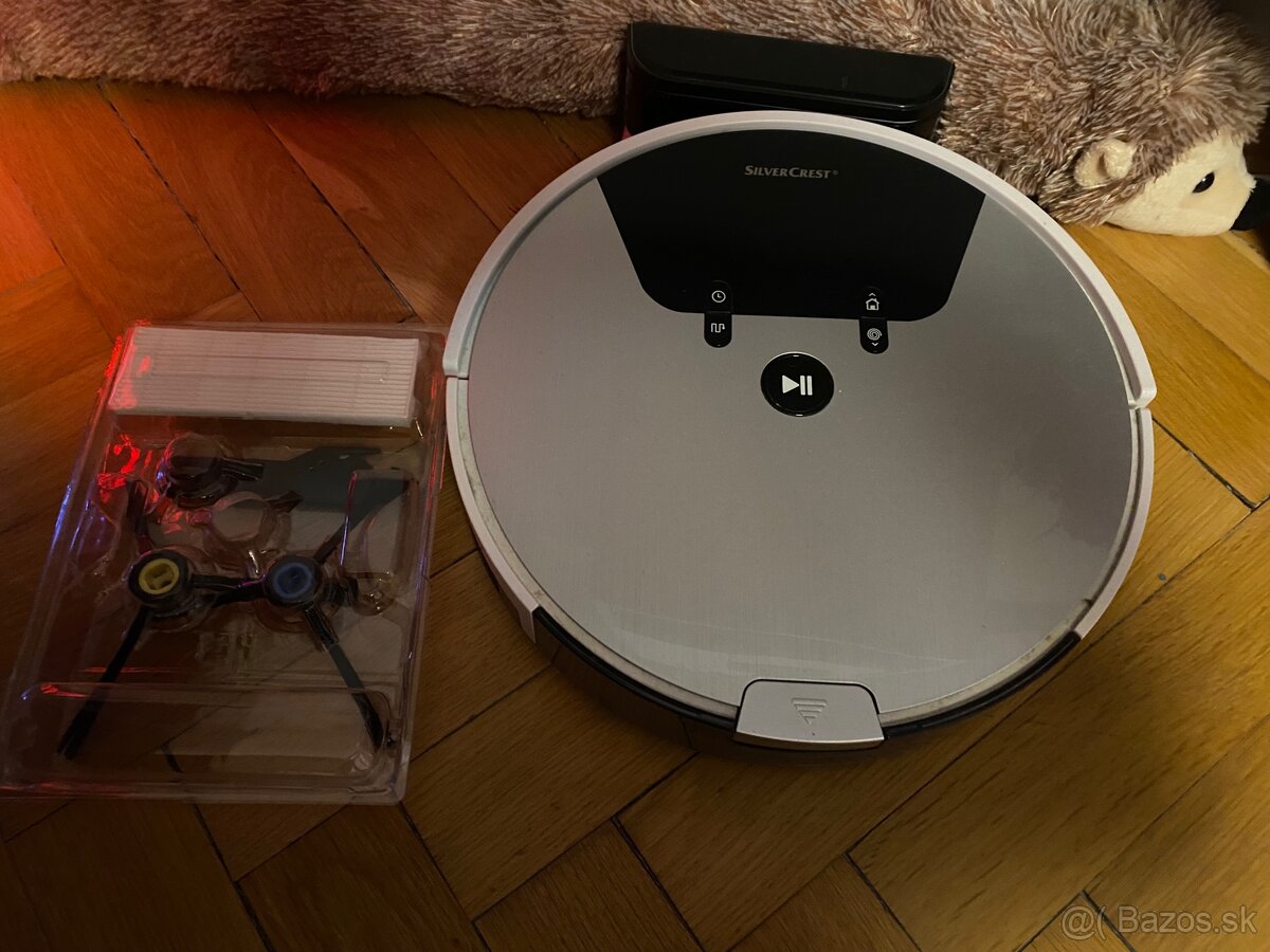 Robotický vysávač