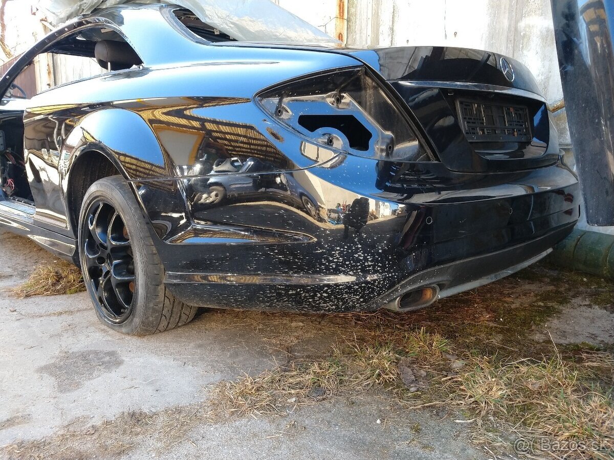Mercedes benz CL W216 AMG 06-10' - zbylé díly z projektu