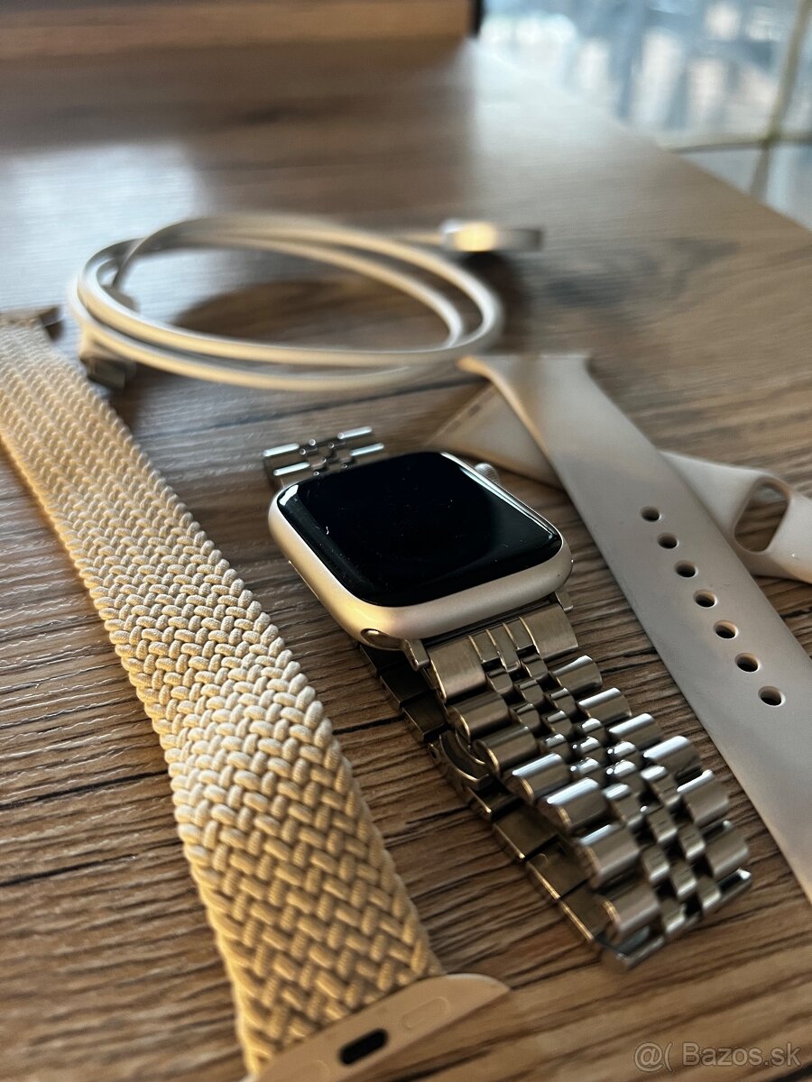 Apple Watch 8 45mm Starlight Aluminium