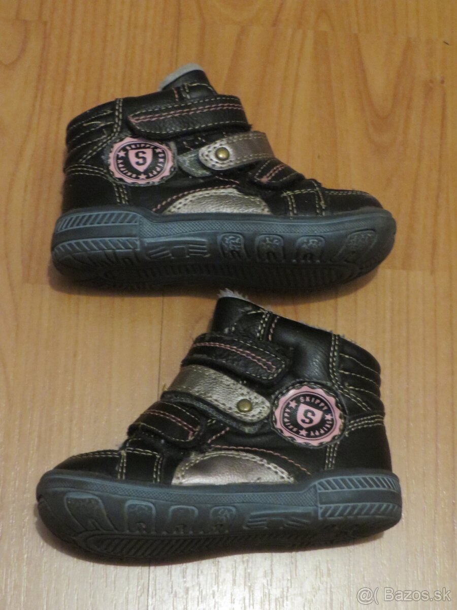 Dievčenské zateplené čižmičky - veľ. 21