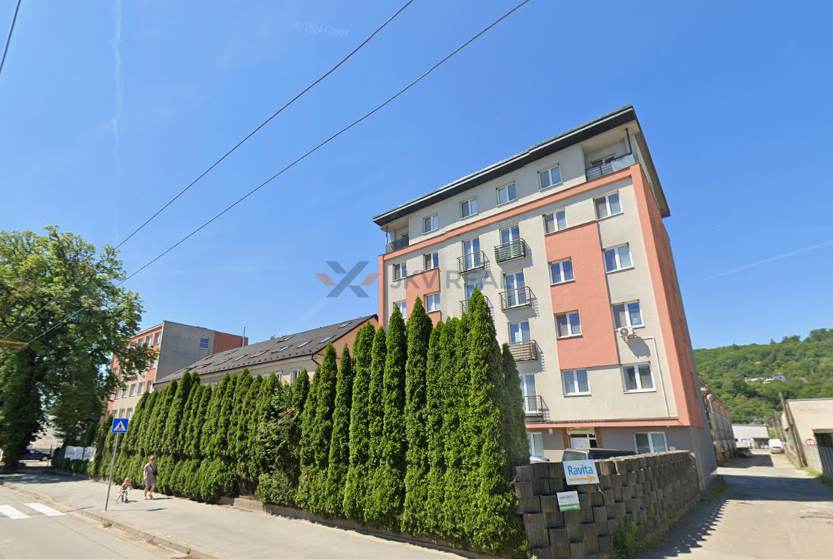 Garzónka na predaj -  Budovateľská