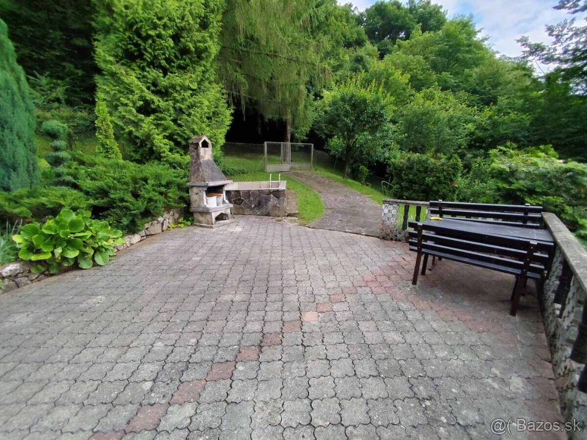 CHALUPA👨‍👩‍👧‍👦 -  (RD)- CELOROČNÁ ❄️☀️