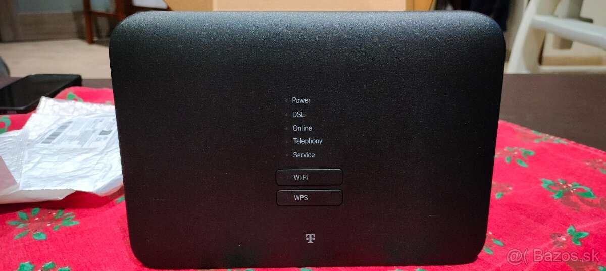 Sercomm Magenta Home Box