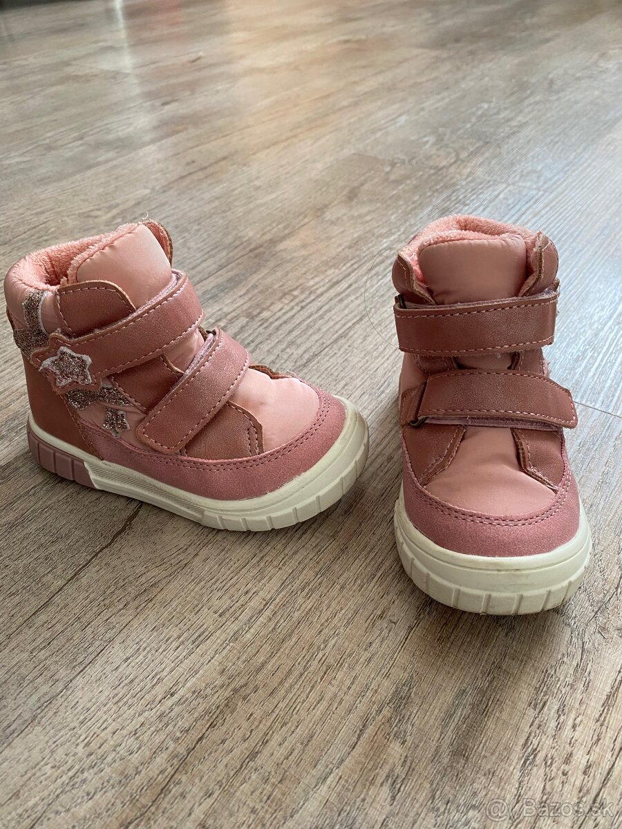 Prechodné dievčenské tenisky veľ. 22