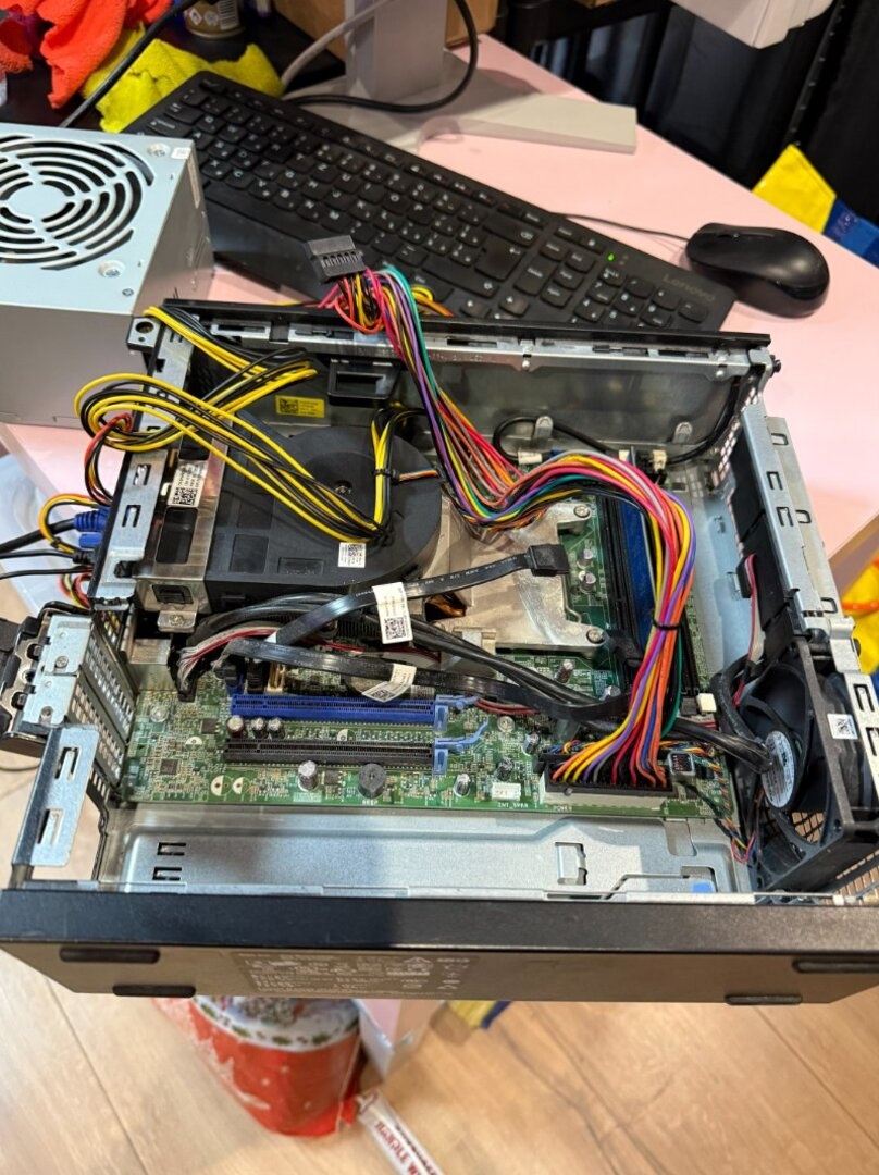 Predám matičnú dosku s procesorom i3 do pc DELL 790 SFF.