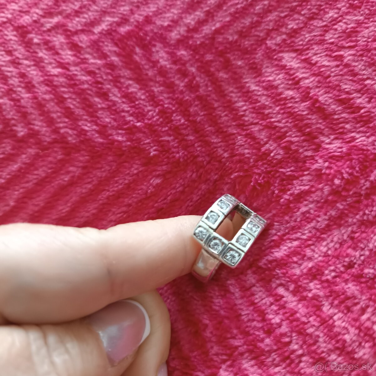 Strieborný prsteň