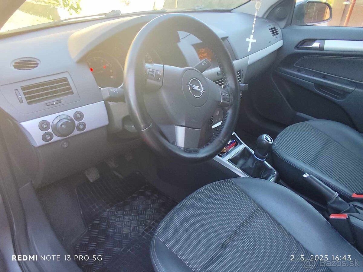Na predaj Opel Astra h gtc