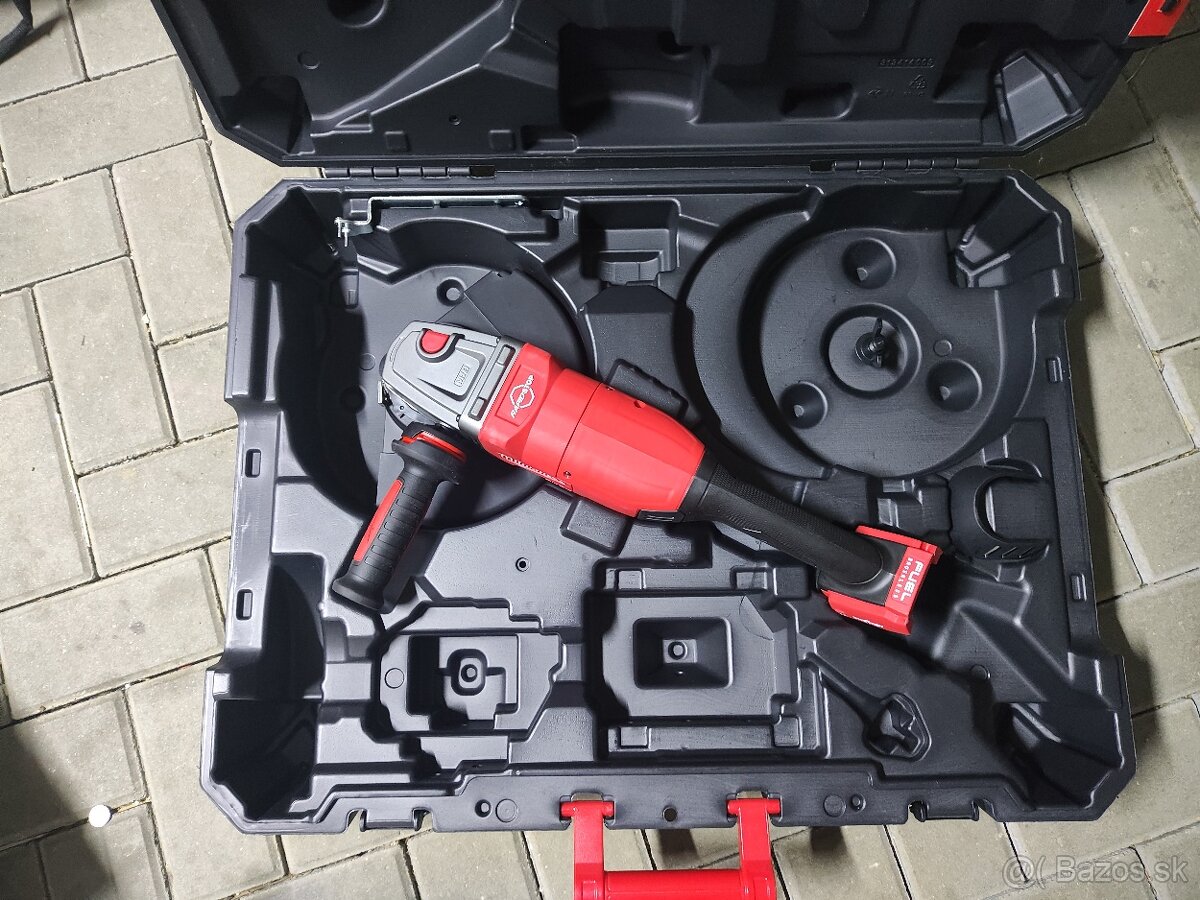 MILWAUKEE M18 FUEL™ ONE-KEY™ 230 mm veľká uhlová brúska