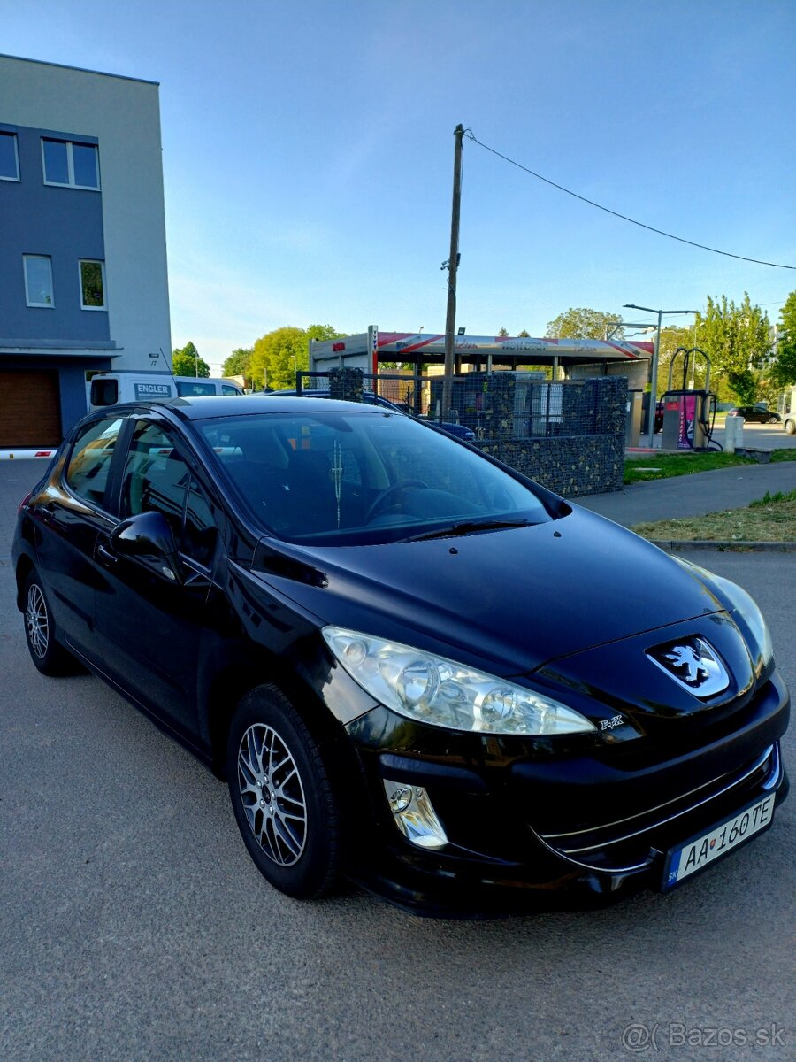 Peugeot 308 1.6 16V 88kw Exlusive Nová STK a EK