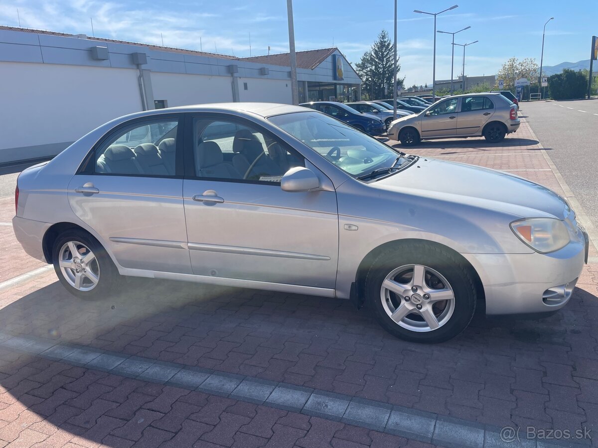 Predám KIA cerato 2.0 crdi