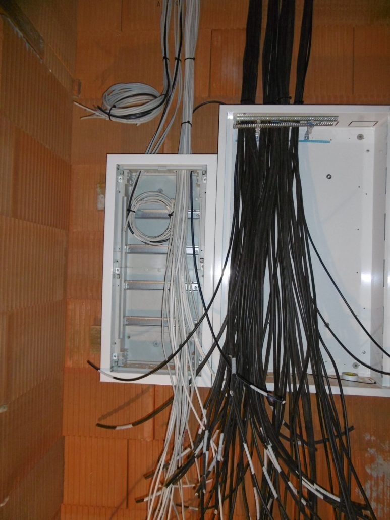 Elektroinstalačné práce, elektrikár