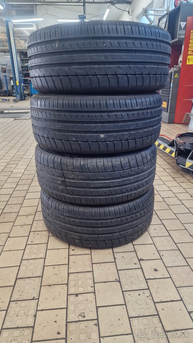 225/40 R18 letné pneu.