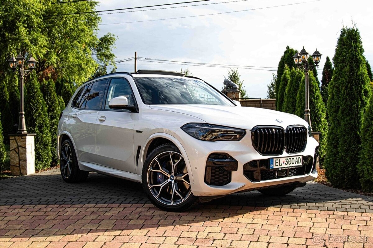 BMW X5 xDrive45e M Sport / ODPOČET DPH
