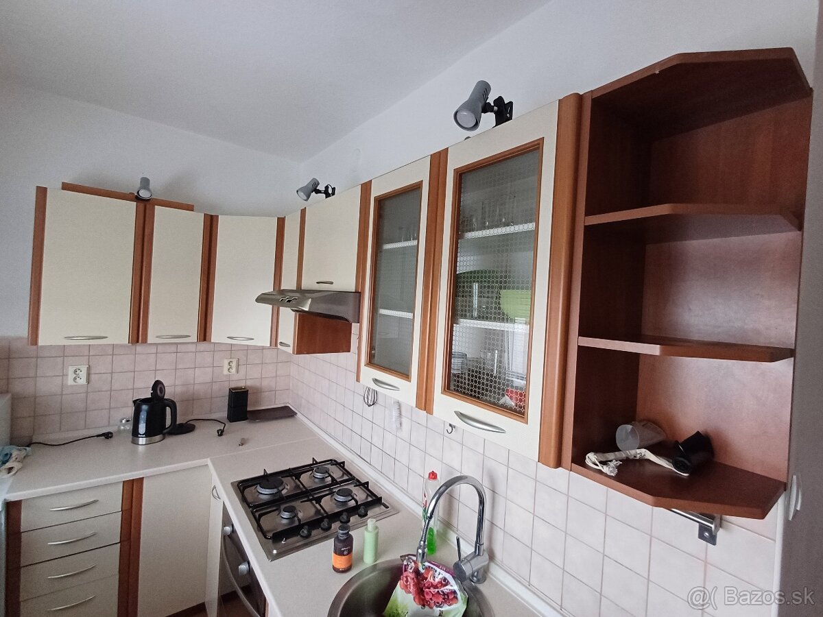 Predam kuchynsku linku + ruru na pečenie
